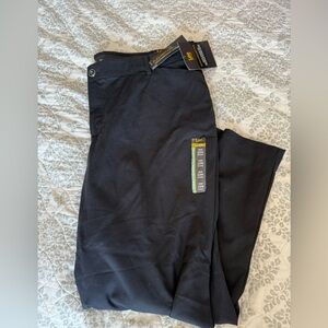 NWT Lee black mid rise regular fit black petite trouser with flex motion